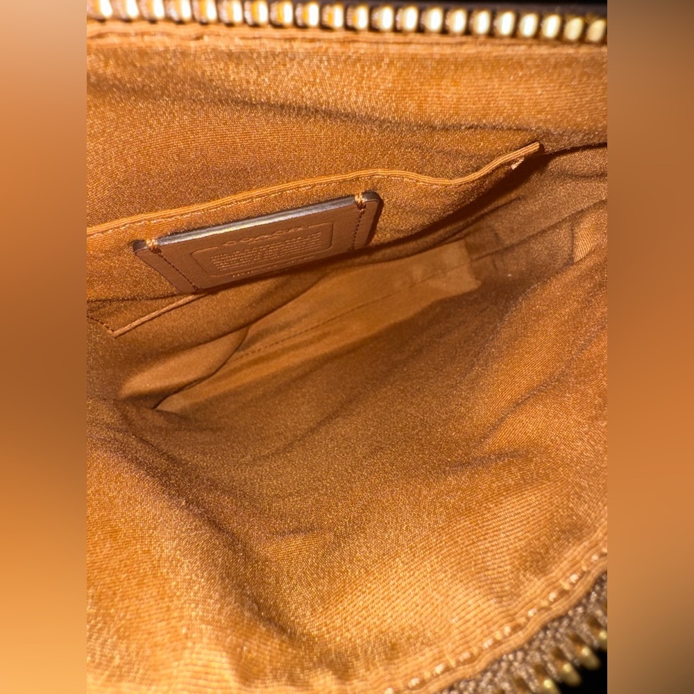 COACH Mini Rowan File Bag in Signature Canvas With Snowflake Print NWT $278 MSRP - Picture 5 of 8